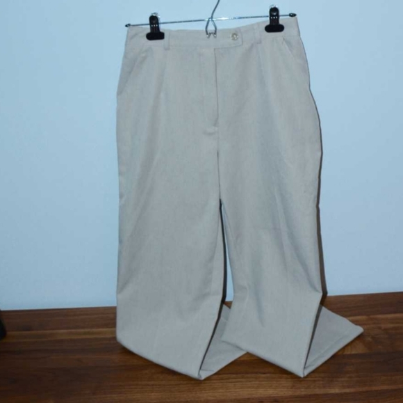 Light beige pants - Picture 3 of 4